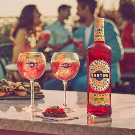Martini Vibrante Non-Alcoholic Vermouth 75cl 2.jpg