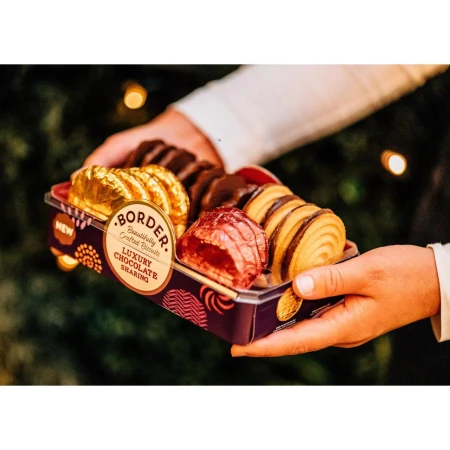 Border Biscuits Luxury Chocolate Sharing Pack 365g 4.jpg