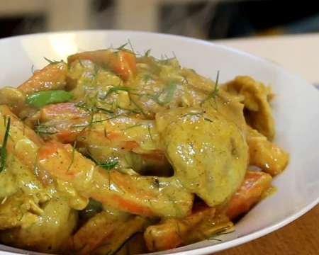 Thai Taste Yellow Curry Meal Kit 224g 2.webp