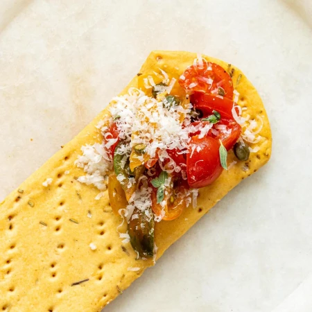 Crosta &amp; Mollica Rosemary Linguette Flatbreads 150g 2.jpg