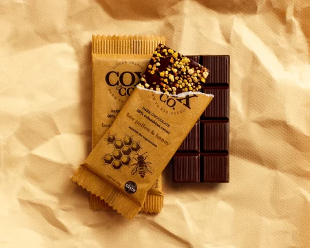 Cox &amp; Co. Bee Pollen &amp; Honey 61% Colombian Cacao Dark Chocolate Bar 70g 2.webp