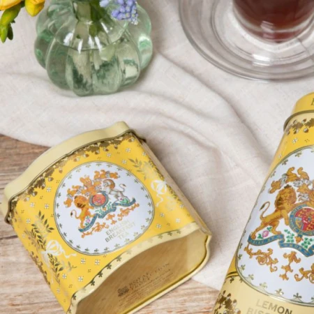 Royal Collection Buckingham Palace English Breakfast Tea Caddy 50 Teabags 2.jpg