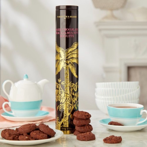 Przejdź do produktu Fortnum & Mason Dark Chocolate Macadamia Nut Biscuits 200g