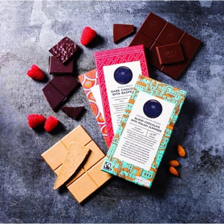 M&amp;S Collection Blond Chocolate with Italian Almonds 100g 3.jpg