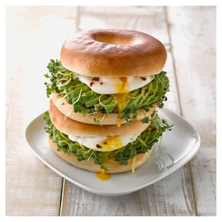 Warburtons Plain Bagels 5 per pack 4.jpg