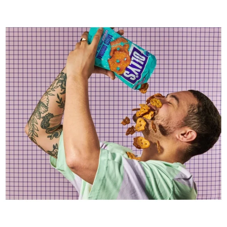 Olly's Pretzel Thins - Original Salted 3.webp