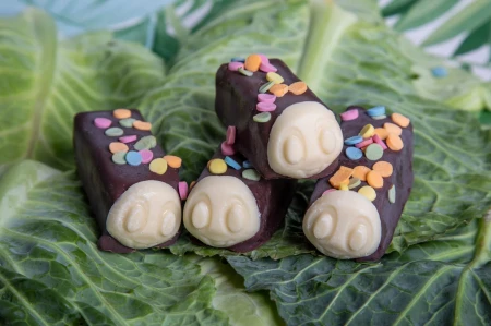Lazyday Mini Vic the Caterpillar Gluten, Milk & Egg Free + Vegan Cakes 4 x 50g 2.webp