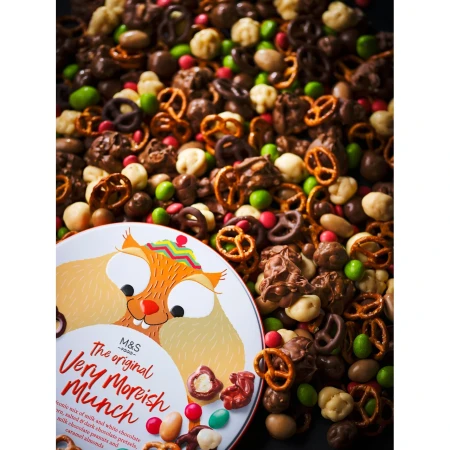 Marks & Spencer The Original Very Moreish Munch Mix 460g  2.webp