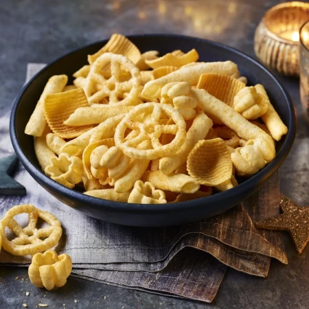 M&S Christmas Turkey Feast Snack Combo Mix 2.webp