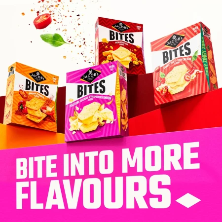 Jacob's Bites Mature Cheddar & Onion Crackers 3.webp