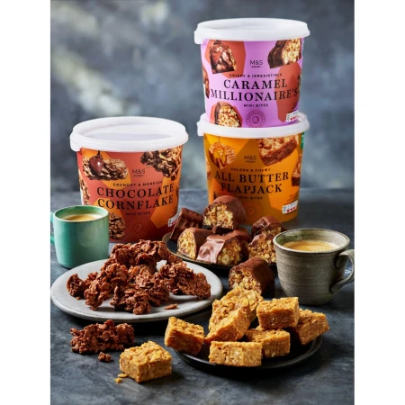 Marks & Spencer Golden & Chewy All Butter Flapjack Mini Bites 320g 3.webp
