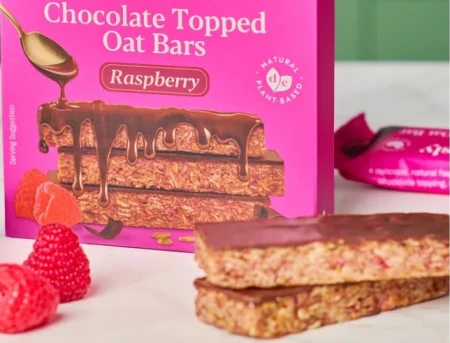 Deliciously Ella Chocolate Topped Raspberry Oat Bars Gluten Free 3 x 50g 5.jpg