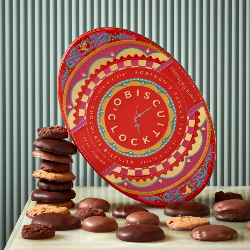 Przejdź do produktu Fortnum & Mason Favourites Chocolate Biscuit O'clock Biscuits Selection Tin 860g