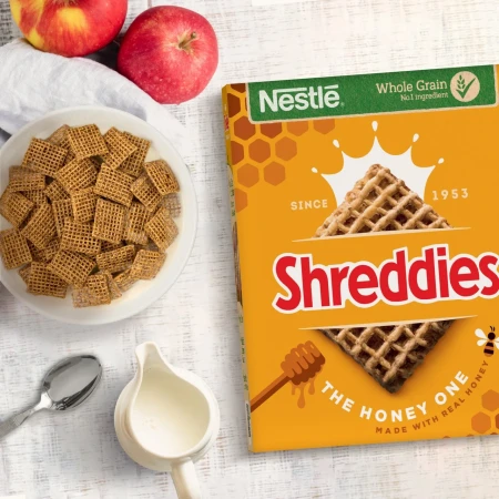 Shreddies Honey Breakfast Cereal 430g 2.webp