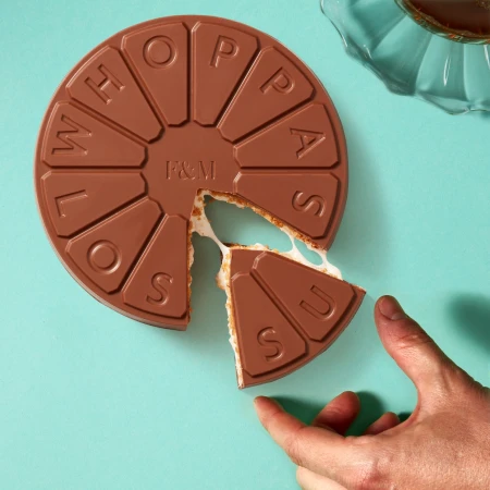 Fortnum & Mason Salted Almond Caramel Whoppalossus Biscuit Tin 400g 5.webp