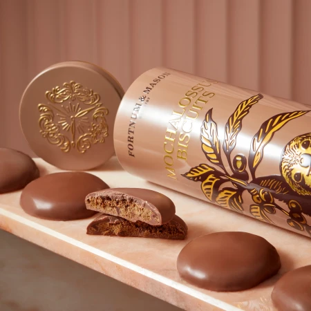 Fortnum & Mason Mochalossus Biscuits Tin 600g 2.webp