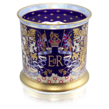 BUCKINGHAM PALACE LONGEST REIGNING MONARCH COMMEMORATIVE TANKARD 4.jpg