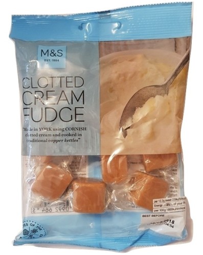 Przejdź do produktu Marks & Spencer Clotted Cream Fudge 135g