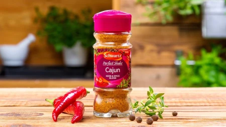 44_jar_perfect_shake_cajun_herb_and_spice_blend_2000.jpg