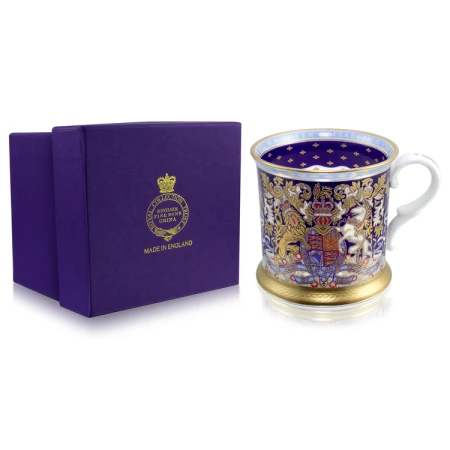 BUCKINGHAM PALACE LONGEST REIGNING MONARCH COMMEMORATIVE TANKARD 5.jpg