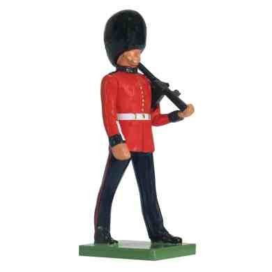 Przejdź do produktu Scale model - 1/32 Scots Guard Marching Metal Figure