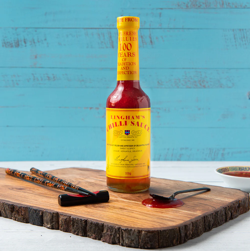 Lingham's Chilli Sauce358g 2.webp