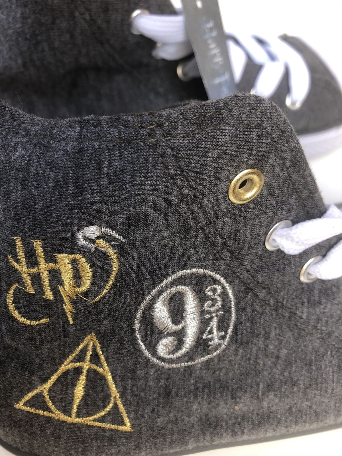 Harry Potter Trainers 4.png