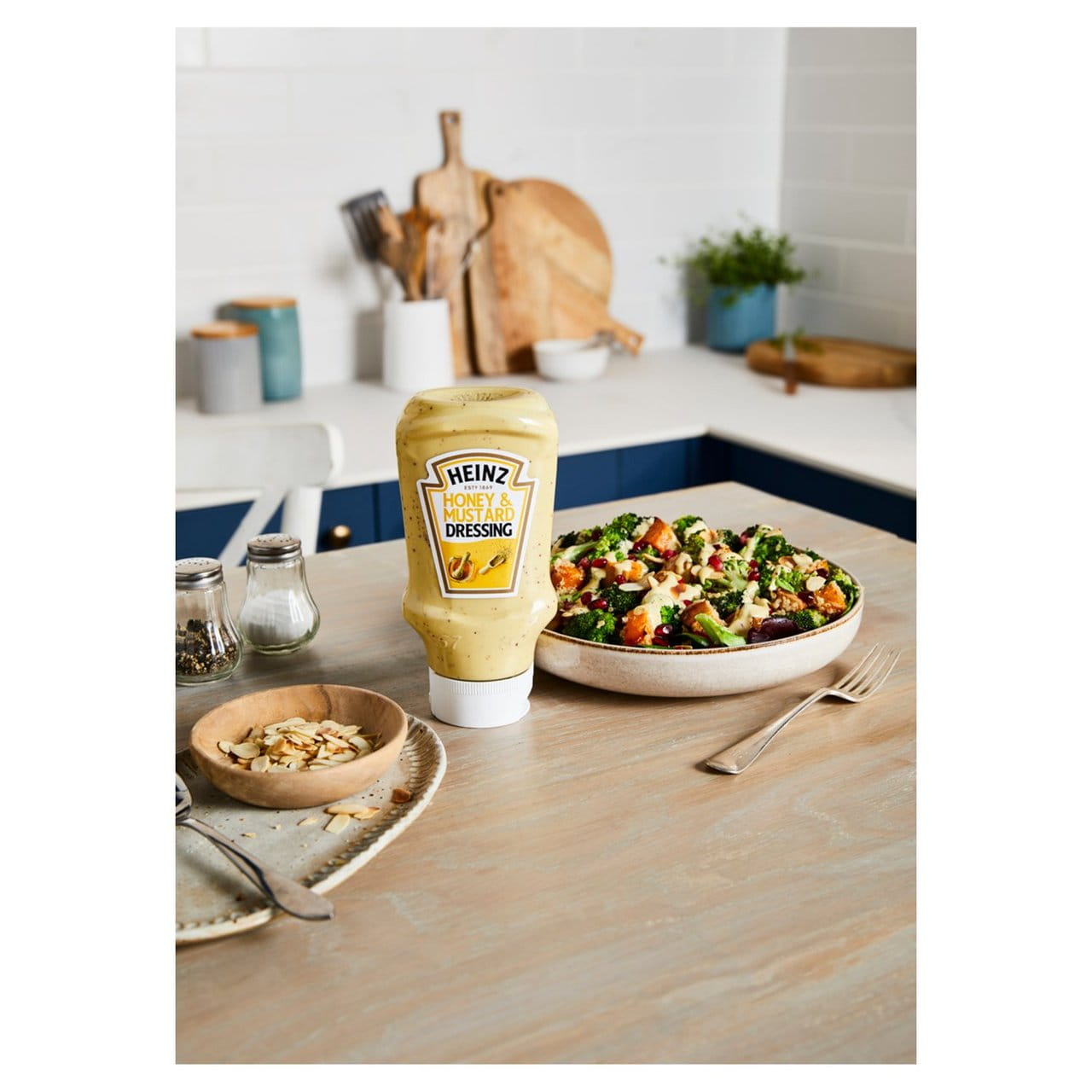 Heinz Honey &amp; Mustard Salad Dressing 405g 2.jpg