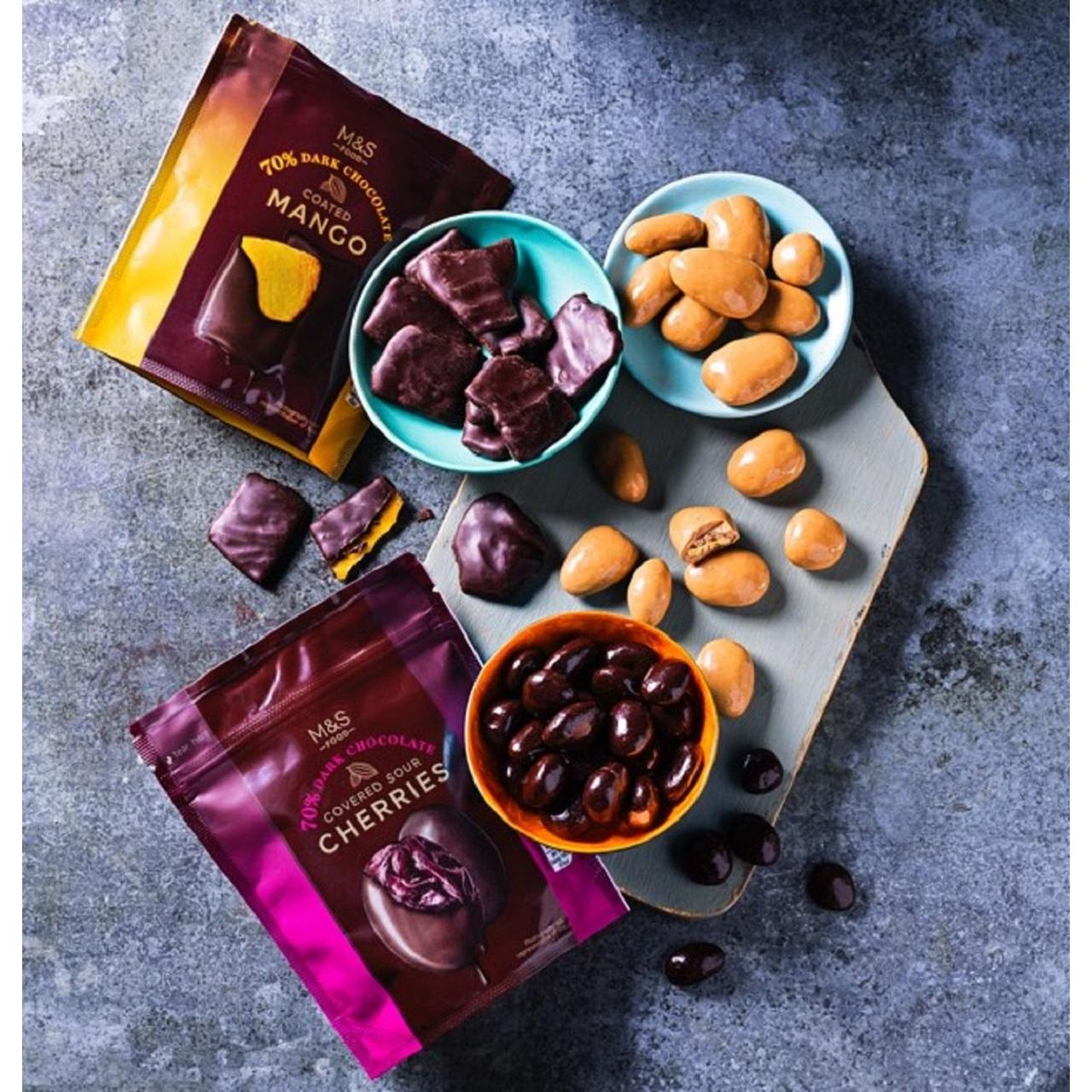 M&amp;S Blond Chocolate Caramelised Pecans 100g 2.jpg