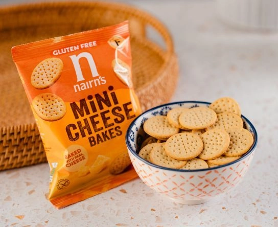 Nairn's Gluten Free Mini Cheese Bakes 45g 2.webp