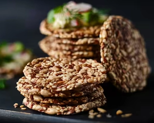 Marks & Spencer Nutrient Dense Super Seeded Crackers 130g 5.webp