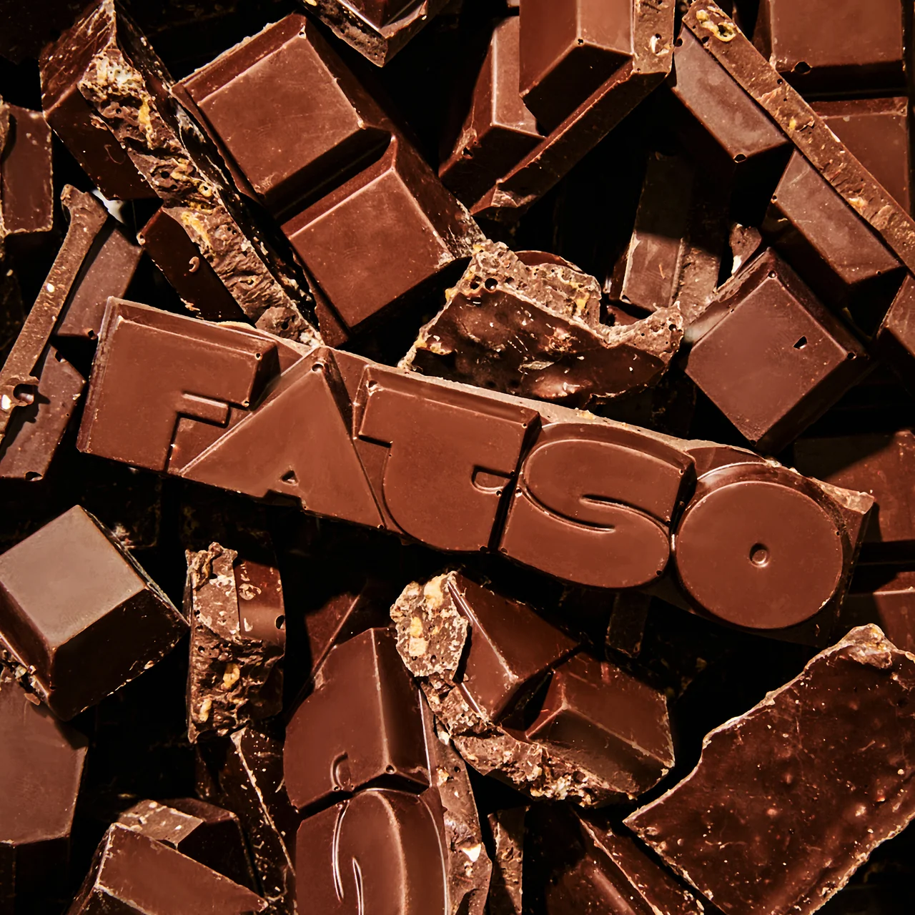 FATSO Home Run salted pretzel, whole almond & honeycomb 150g 5.webp