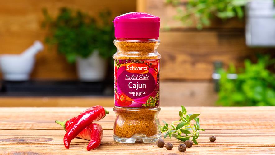 44_jar_perfect_shake_cajun_herb_and_spice_blend_2000.jpg